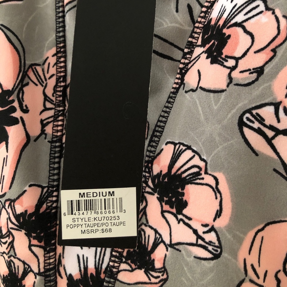 KAY UNGER Pink & Gray Floral Athletic Leggings 7/8 Length, Pockets & Ankle Mesh - Picture 15 of 16